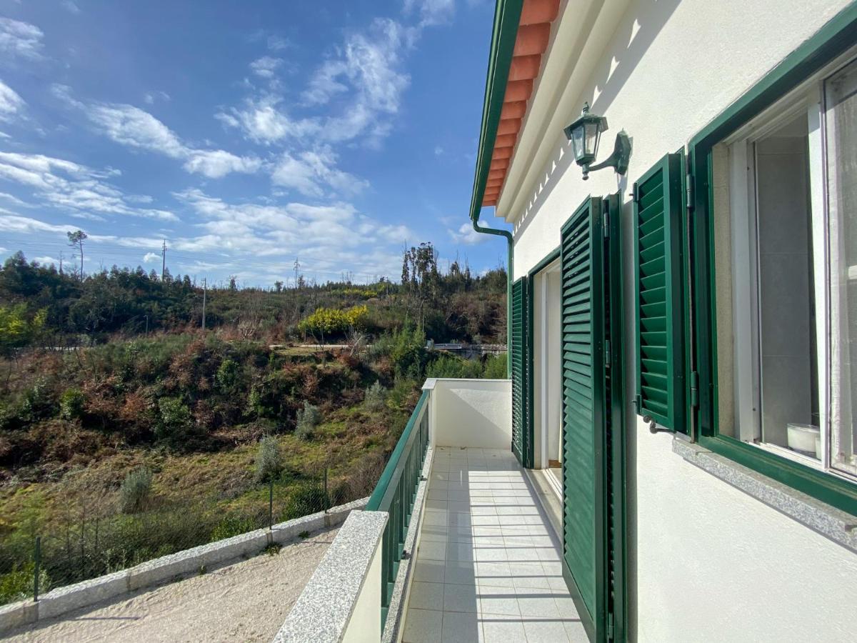 Encosta Do Sol Apartment Canas de Senhorim Екстериор снимка