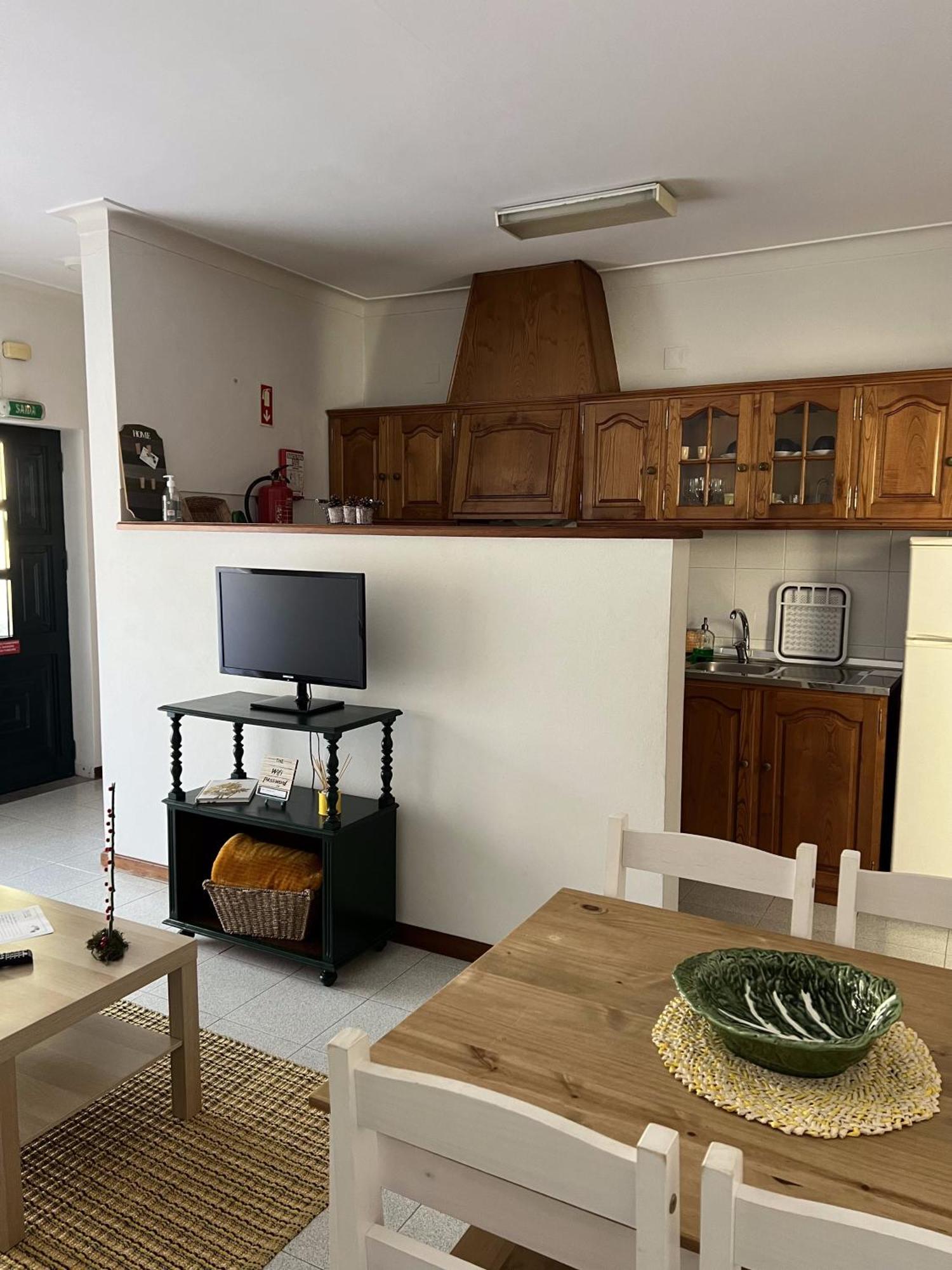 Encosta Do Sol Apartment Canas de Senhorim Екстериор снимка